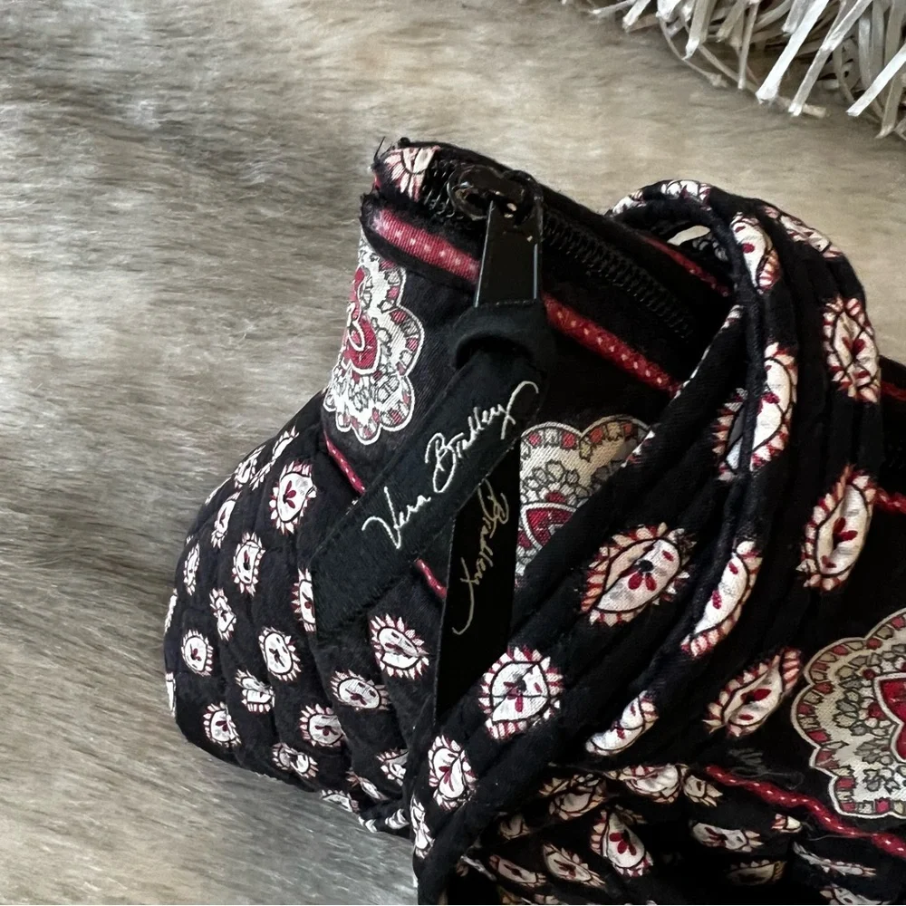Vintage VERA BRADLEY Classic Black 2006 Little Betsey Red White Floral Zipper - Picture 5 of 14